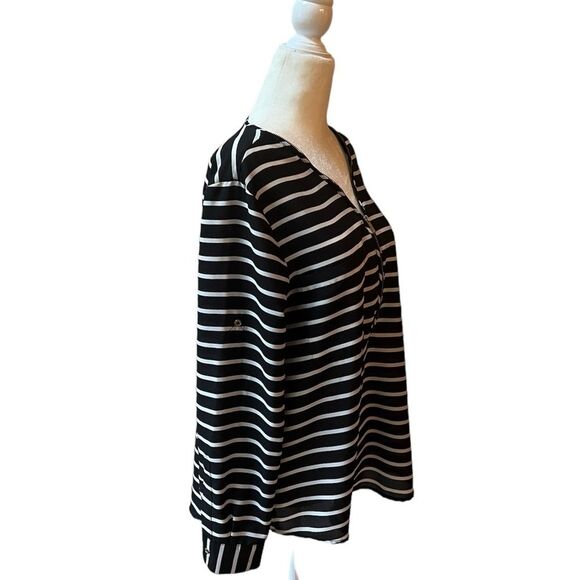 Calvin Klein Black & White Striped Zippered Blouse - Picture 10 of 16